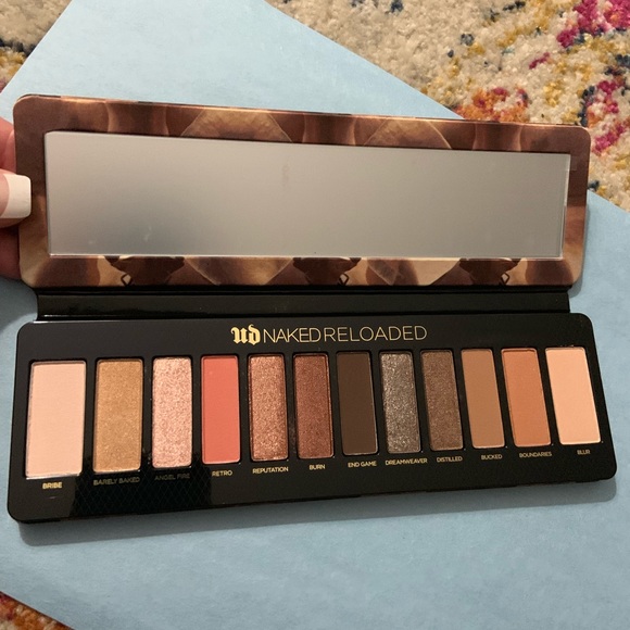 Urban Decay Other - Urban Decay “Naked Reloaded” Eyeshadow Palette
